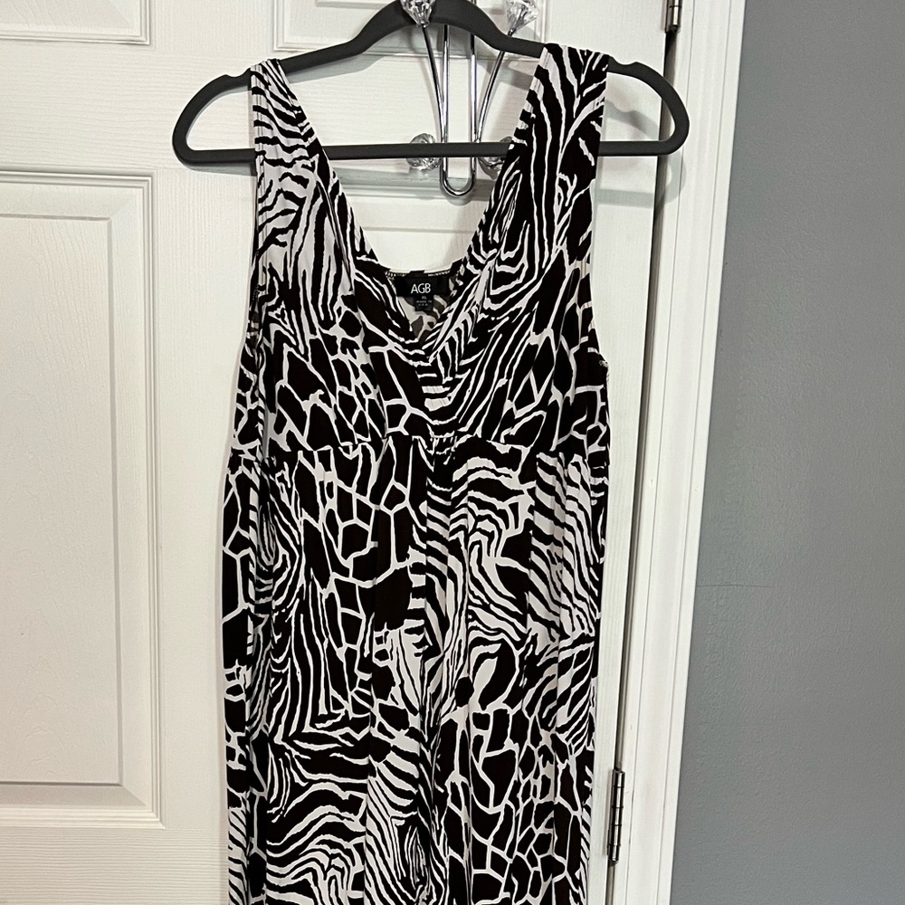 EUC AGB xl Maxi dress